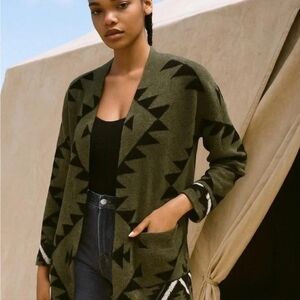 NWT Med Womens Frye Olive and Black Geometric Open Front Cardigan Cozy Luxe Yarn